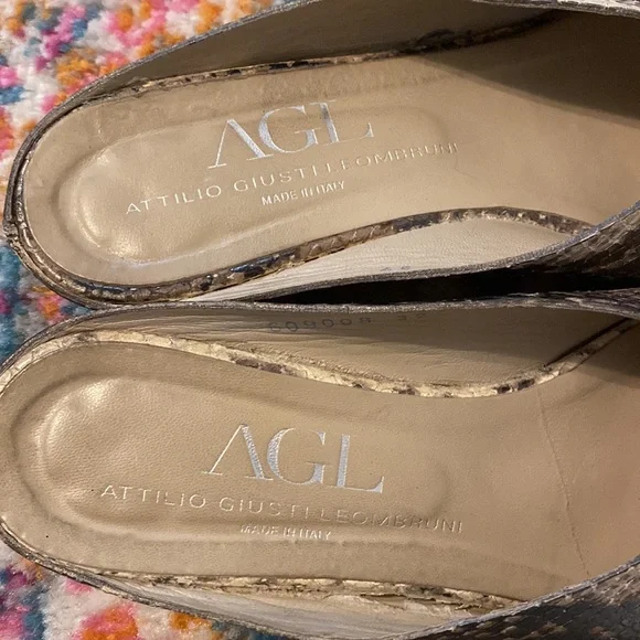 AGL sandals. Beautiful snake skin like leather pattern. - Picture 3 of 8